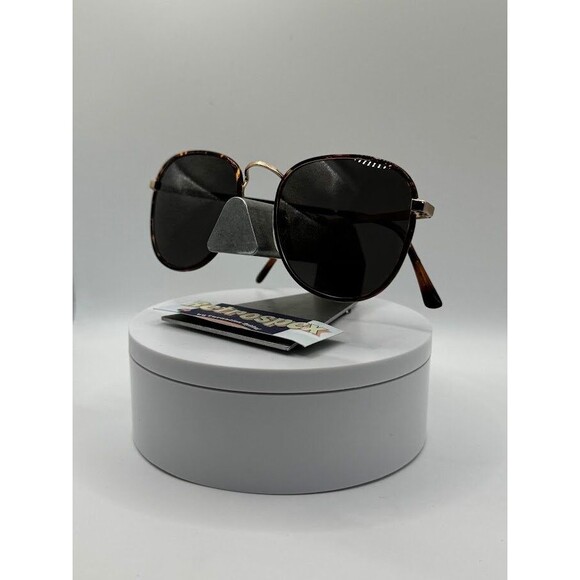 True Vintage Oversize Sunglasses | NOS | Preppy Style | Grey Lens | Oleg Cassini - Picture 3 of 9